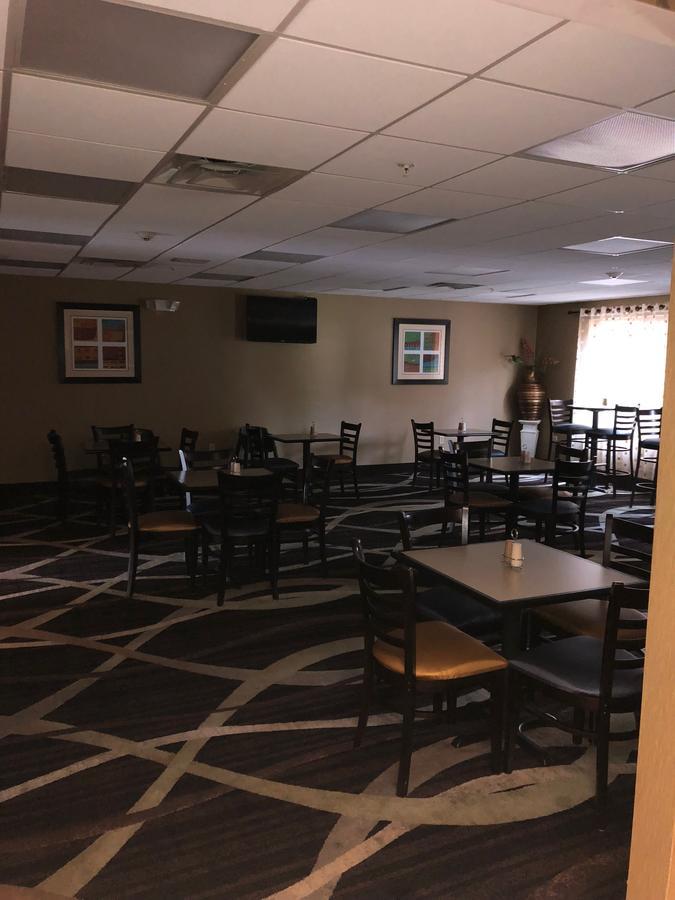 Countryview Inn & Suites Robinson Exteriér fotografie