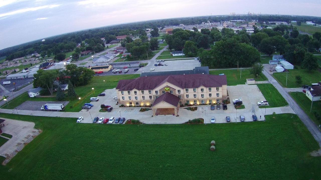 Countryview Inn & Suites Robinson Exteriér fotografie
